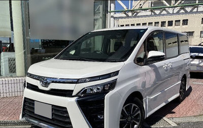 Toyota Voxy III, 2021 год, 1 790 000 рублей, 1 фотография