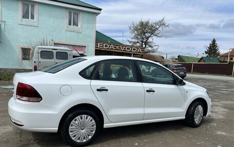 Volkswagen Polo VI (EU Market), 2018 год, 1 250 000 рублей, 2 фотография