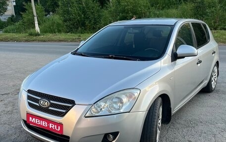 KIA cee'd I рестайлинг, 2008 год, 600 000 рублей, 6 фотография