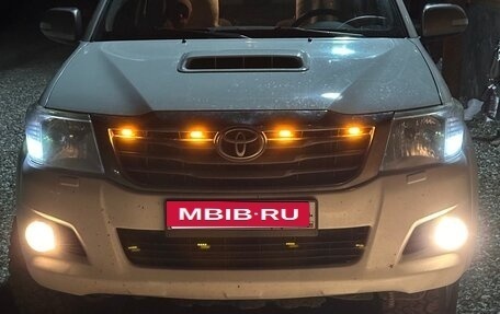 Toyota Hilux VII, 2013 год, 2 250 000 рублей, 1 фотография
