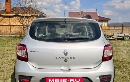 Renault Sandero II рестайлинг, 2016 год, 1 050 000 рублей, 2 фотография