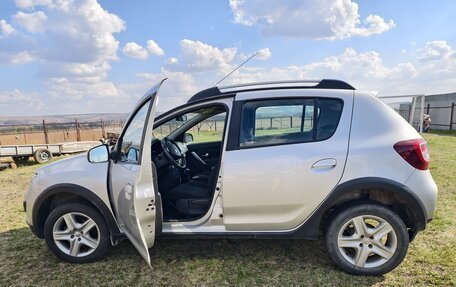Renault Sandero II рестайлинг, 2016 год, 1 050 000 рублей, 6 фотография