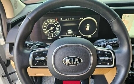 KIA Carnival, 2021 год, 3 150 000 рублей, 8 фотография
