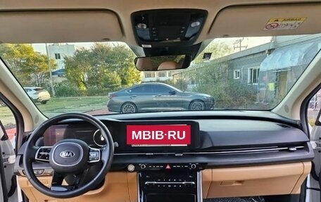 KIA Carnival, 2021 год, 3 150 000 рублей, 16 фотография