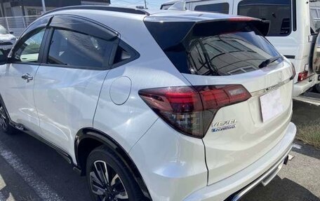 Honda Vezel, 2021 год, 1 294 000 рублей, 5 фотография