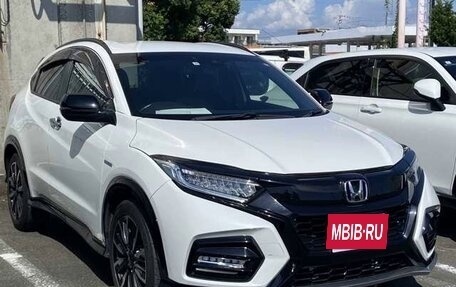 Honda Vezel, 2021 год, 1 294 000 рублей, 3 фотография
