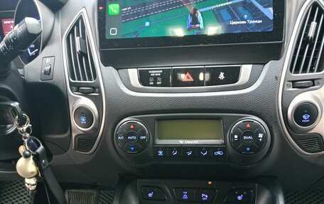 Hyundai ix35 I рестайлинг, 2013 год, 1 170 000 рублей, 22 фотография