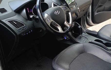 Hyundai ix35 I рестайлинг, 2013 год, 1 170 000 рублей, 23 фотография