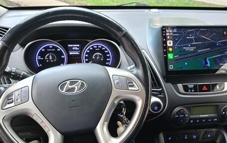 Hyundai ix35 I рестайлинг, 2013 год, 1 170 000 рублей, 24 фотография