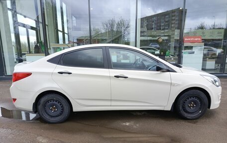 Hyundai Solaris II рестайлинг, 2015 год, 850 000 рублей, 5 фотография