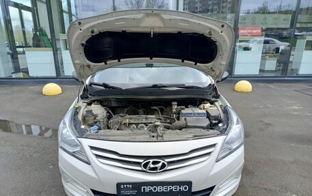 Hyundai Solaris II рестайлинг, 2015 год, 850 000 рублей, 11 фотография