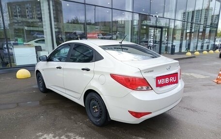 Hyundai Solaris II рестайлинг, 2015 год, 850 000 рублей, 8 фотография