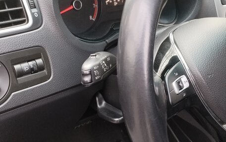 Volkswagen Polo VI (EU Market), 2018 год, 900 000 рублей, 15 фотография