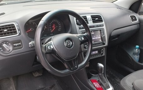Volkswagen Polo VI (EU Market), 2018 год, 900 000 рублей, 17 фотография