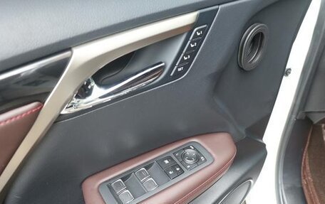 Lexus RX IV рестайлинг, 2021 год, 3 370 400 рублей, 12 фотография