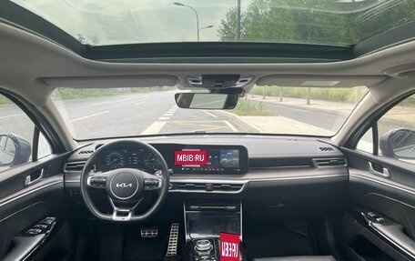 KIA K5, 2021 год, 2 135 000 рублей, 10 фотография