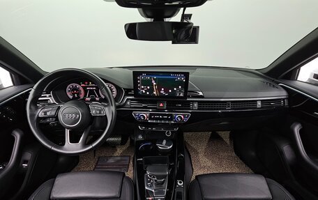 Audi A4, 2020 год, 2 390 000 рублей, 8 фотография