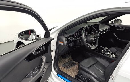 Audi A4, 2020 год, 2 390 000 рублей, 19 фотография