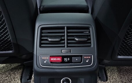 Audi A4, 2020 год, 2 390 000 рублей, 13 фотография