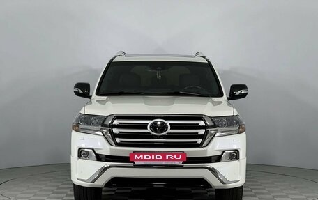 Toyota Land Cruiser 200, 2016 год, 8 169 000 рублей, 2 фотография