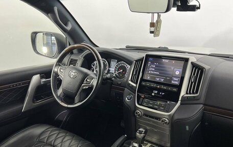 Toyota Land Cruiser 200, 2016 год, 8 169 000 рублей, 14 фотография