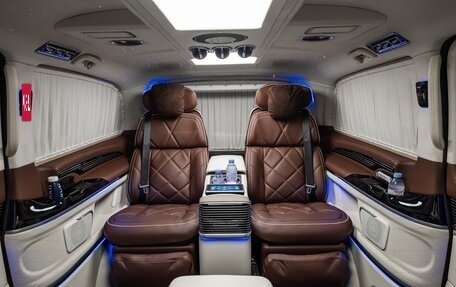 Mercedes-Benz V-Класс, 2024 год, 31 490 000 рублей, 4 фотография