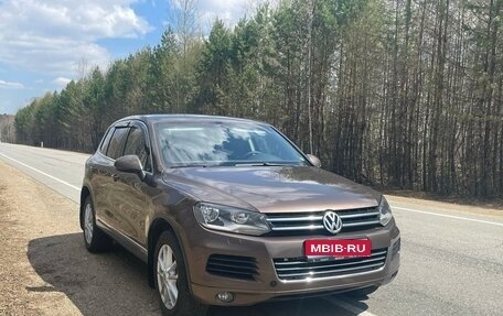 Volkswagen Touareg III, 2011 год, 1 750 000 рублей, 1 фотография
