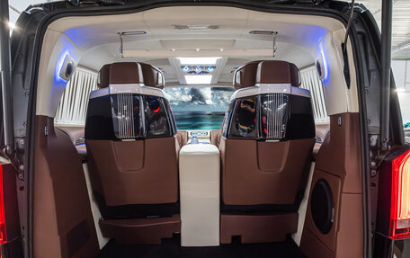 Mercedes-Benz V-Класс, 2024 год, 31 490 000 рублей, 28 фотография