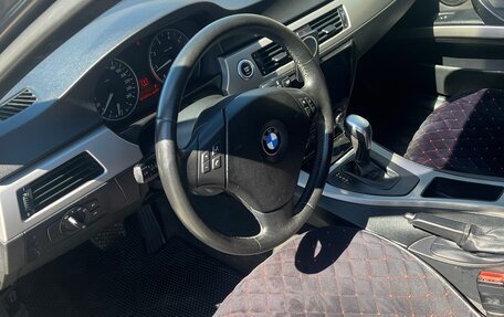 BMW 3 серия, 2006 год, 900 000 рублей, 18 фотография