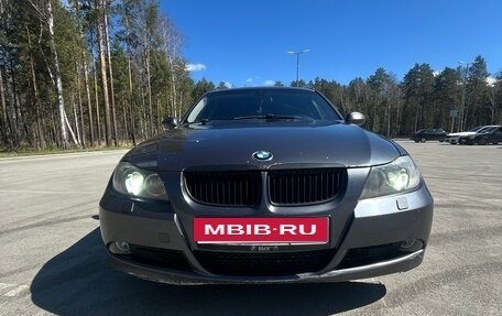 BMW 3 серия, 2006 год, 900 000 рублей, 16 фотография