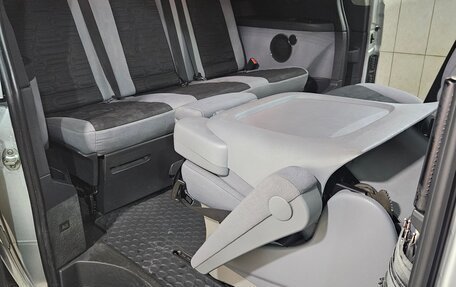 Mercedes-Benz Viano, 2011 год, 2 100 000 рублей, 18 фотография