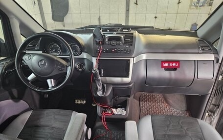 Mercedes-Benz Viano, 2011 год, 2 100 000 рублей, 22 фотография