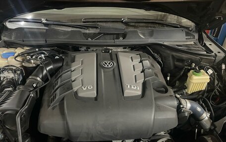 Volkswagen Touareg III, 2011 год, 1 750 000 рублей, 6 фотография