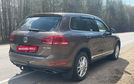 Volkswagen Touareg III, 2011 год, 1 750 000 рублей, 3 фотография