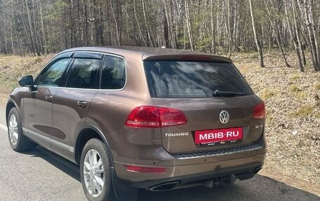 Volkswagen Touareg III, 2011 год, 1 750 000 рублей, 4 фотография