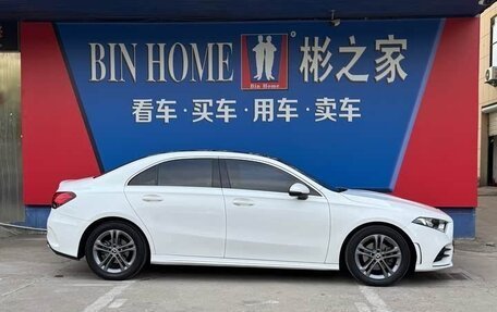 Mercedes-Benz A-Класс, 2021 год, 1 820 000 рублей, 4 фотография