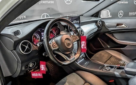 Mercedes-Benz GLA, 2016 год, 2 550 000 рублей, 13 фотография
