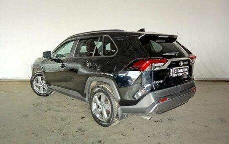 Toyota RAV4, 2021 год, 4 150 000 рублей, 7 фотография