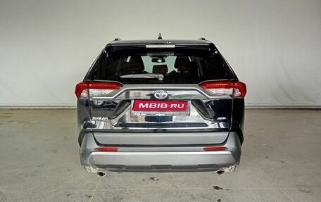 Toyota RAV4, 2021 год, 4 150 000 рублей, 6 фотография