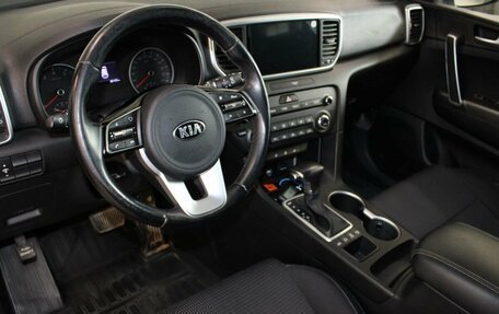 KIA Sportage IV рестайлинг, 2021 год, 2 787 000 рублей, 10 фотография