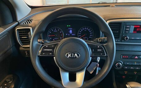 KIA Sportage IV рестайлинг, 2019 год, 2 285 000 рублей, 10 фотография