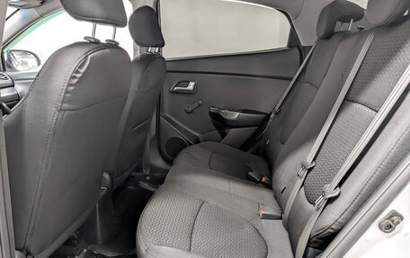 KIA Rio III рестайлинг, 2015 год, 700 000 рублей, 12 фотография