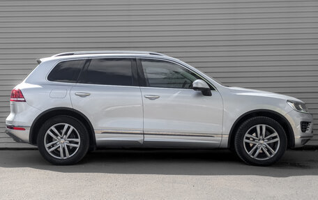 Volkswagen Touareg III, 2016 год, 3 600 000 рублей, 4 фотография