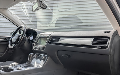 Volkswagen Touareg III, 2016 год, 3 600 000 рублей, 11 фотография