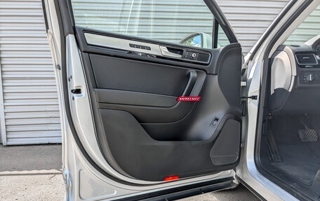 Volkswagen Touareg III, 2016 год, 3 600 000 рублей, 19 фотография
