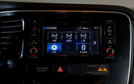 Mitsubishi Outlander III рестайлинг 3, 2017 год, 2 150 000 рублей, 15 фотография