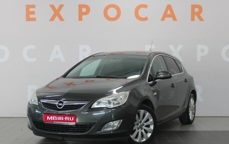 Opel Astra J, 2011 год, 750 000 рублей, 1 фотография