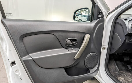Renault Logan II, 2020 год, 990 000 рублей, 19 фотография
