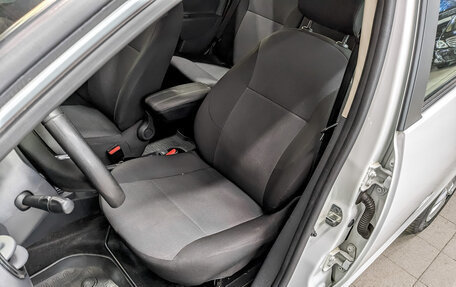 Renault Logan II, 2020 год, 990 000 рублей, 20 фотография