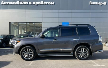 Toyota Land Cruiser 200, 2013 год, 3 300 000 рублей, 7 фотография